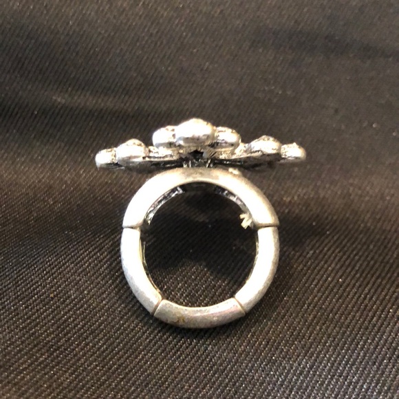 Cross Ring - Picture 2 of 2